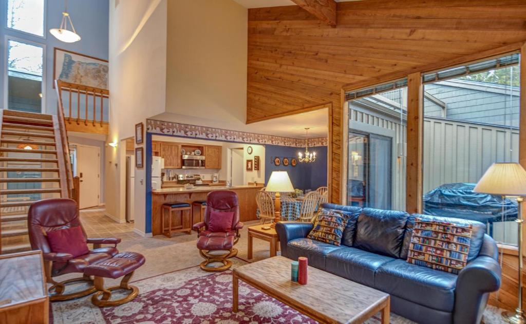 Quelah Condo 11 by Village Properties at Sunriver - image 3
