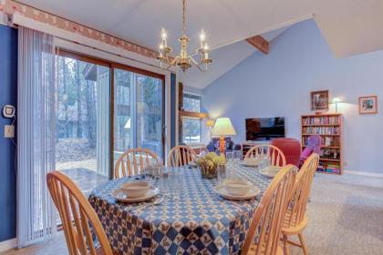 Quelah Condo 11 by Village Properties at Sunriver - image 7