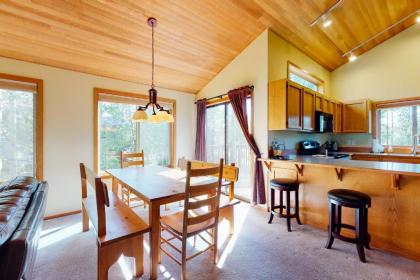 Sunriver Chalet - image 2