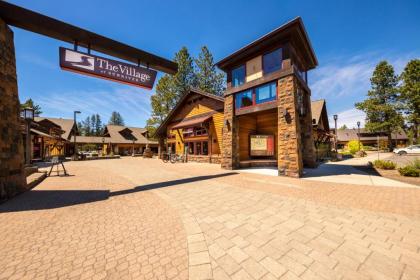 Sunriver Chalet - image 9