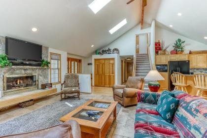 Redwood Retreat - image 4
