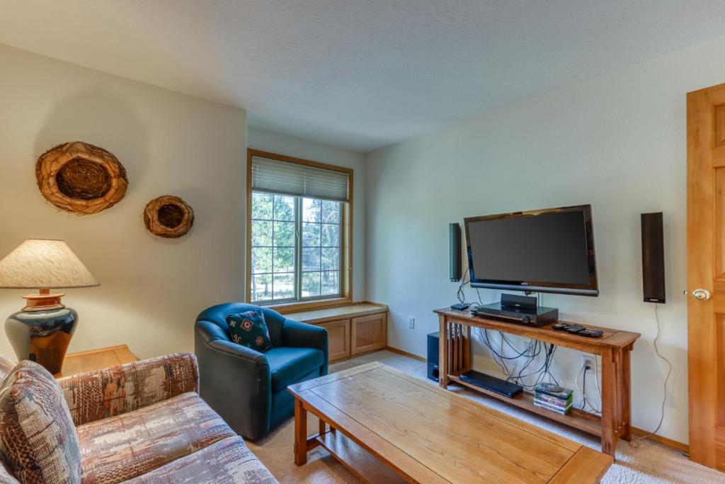 Redwood Retreat - image 7