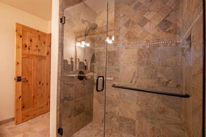83 Meadow House - image 15