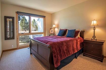 83 Meadow House - image 16