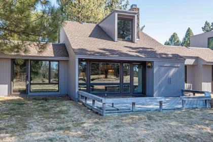 83 Meadow House - image 18
