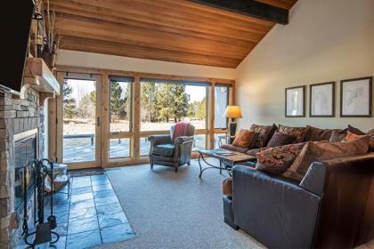 83 Meadow House - image 7