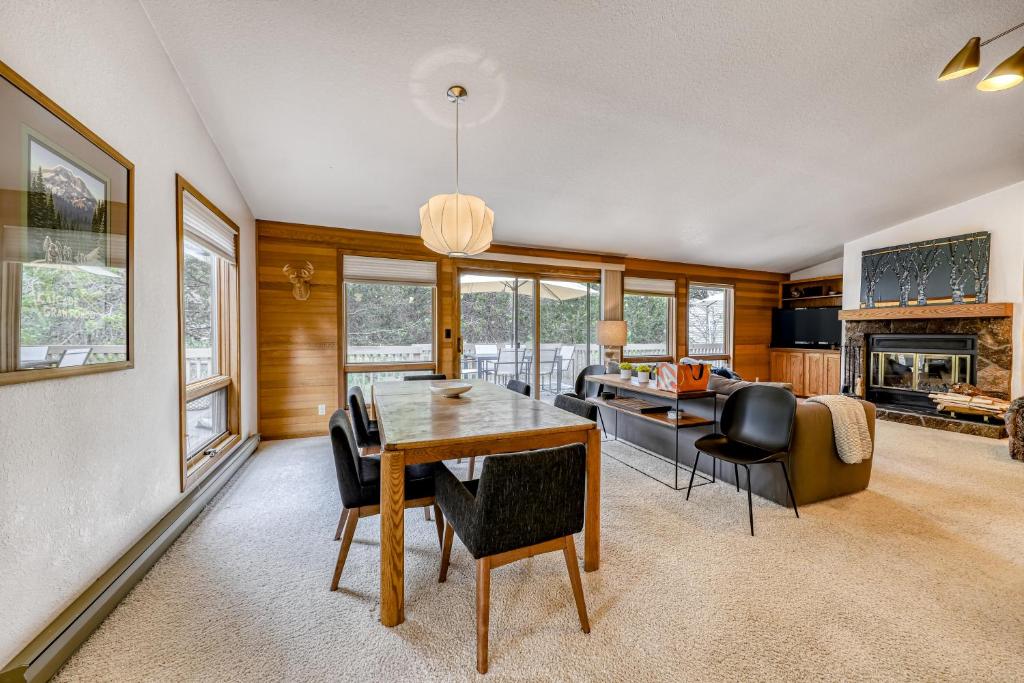 6 Red Cedar - image 5