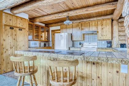 Riverbend Log Home - image 15