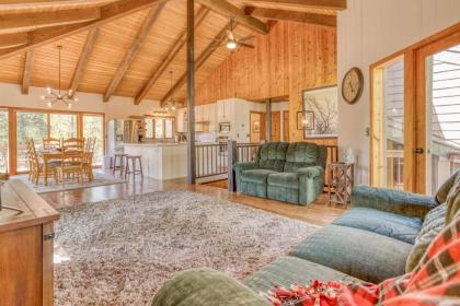 Sunriver Treehouse - image 10