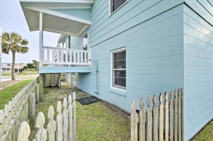 Pet-Friendly Second Row House Steps to Beach! - image 4
