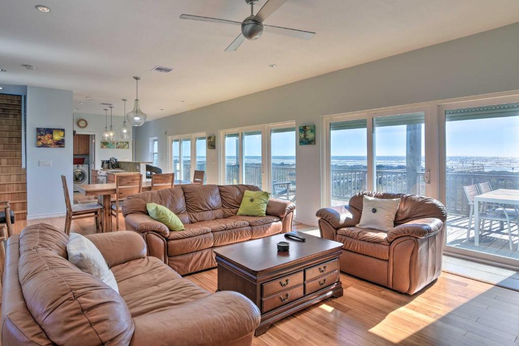 Beachfront Abode BBQs Decks Smart TV Etc! - main image
