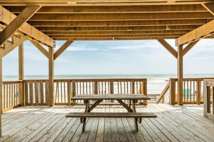 Unobstructed Oceanfront SEA TURTLE Unit 2 Beach Pad! - image 17