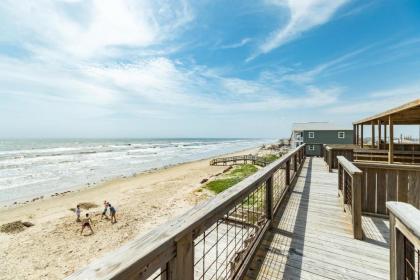Unobstructed Oceanfront SPECKLED TROUT Unit 5 Beach Pad! - image 11
