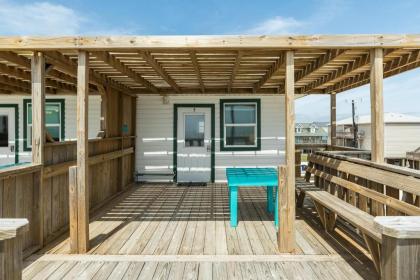 Unobstructed Oceanfront SPECKLED TROUT Unit 5 Beach Pad! - image 14