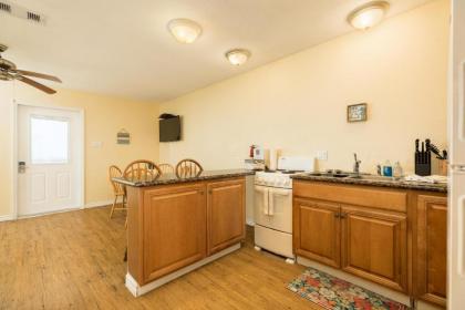 Unobstructed Oceanfront SPECKLED TROUT Unit 5 Beach Pad! - image 17