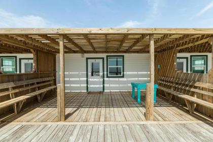 Unobstructed Oceanfront Starfish Unit 6 Beach Pad! - image 14