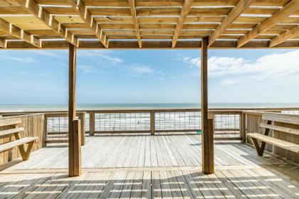 Unobstructed Oceanfront Starfish Unit 6 Beach Pad! - image 15