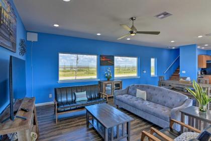 The Modern Surfside A Waterfront Oasis! - image 4
