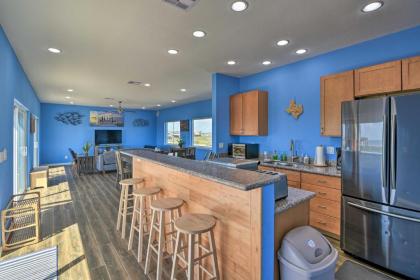 The Modern Surfside A Waterfront Oasis! - image 8