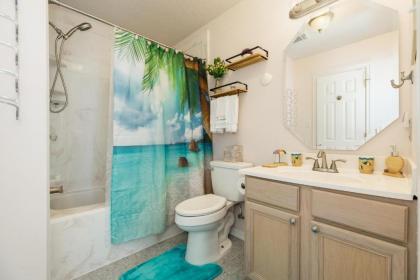 Sunset Sanctuary - Adorable Beach Bungalow with Gorgeous Gulf Views! - image 18