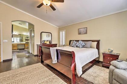 Surprise Home with Outdoor Oasis Golf Nearby! - image 10
