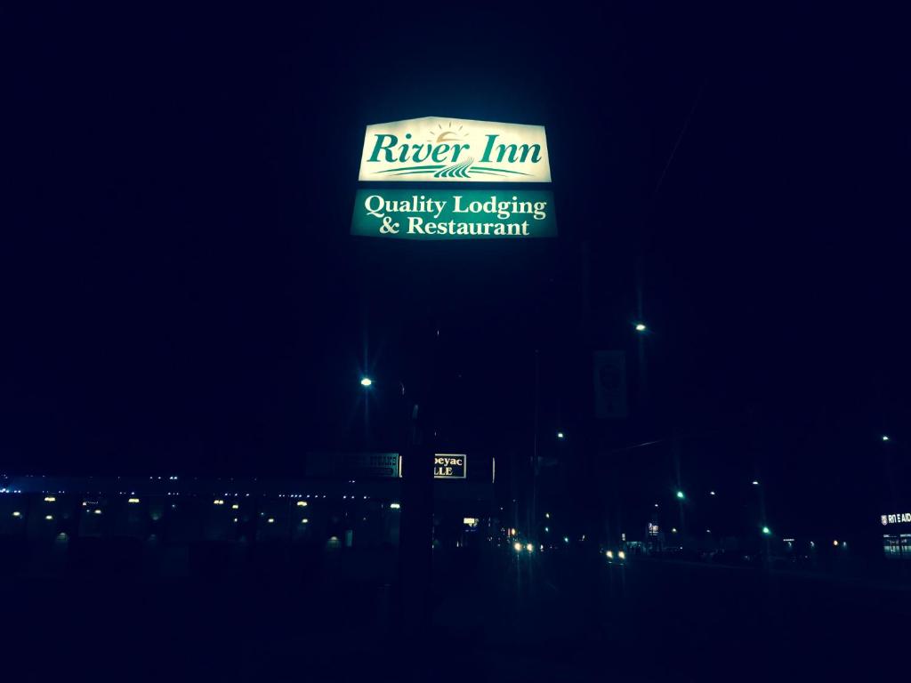 River Inn - image 2