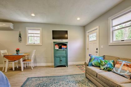 Cozy Suttons Bay Studio with Fire Pit-Walk to Beach! - image 9