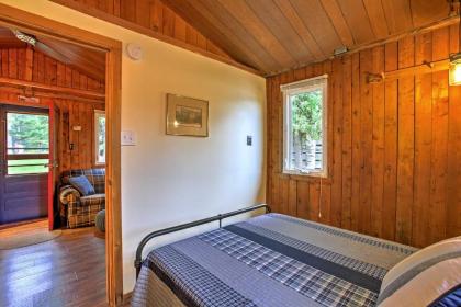 Charming Suttons Bay Cottage with Shared Waterfront! - image 14