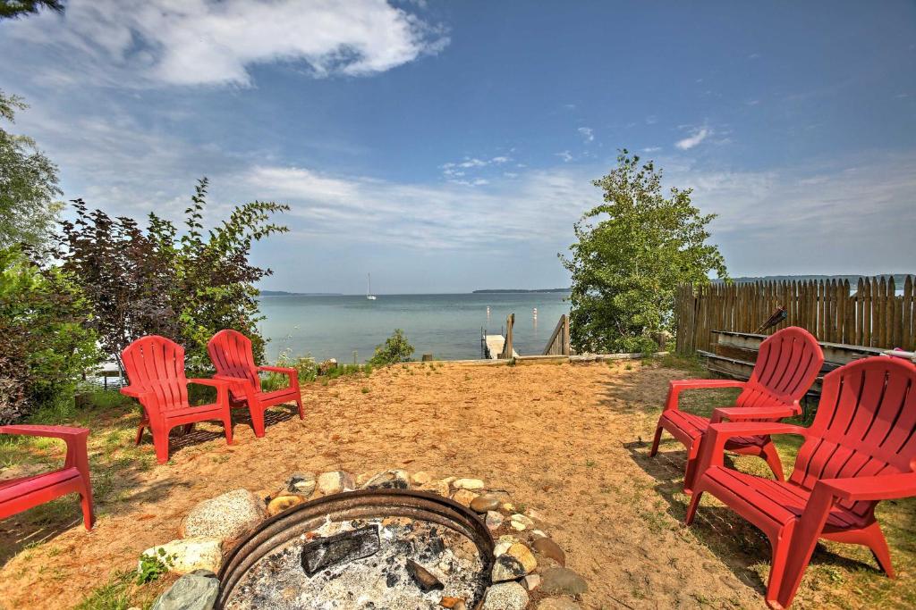 Studio Apt with Shared Beach-Steps to Suttons Bay! - main image