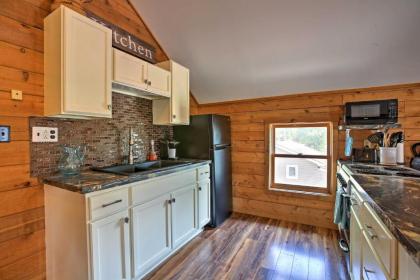 Studio Apt with Shared Beach-Steps to Suttons Bay! - image 3