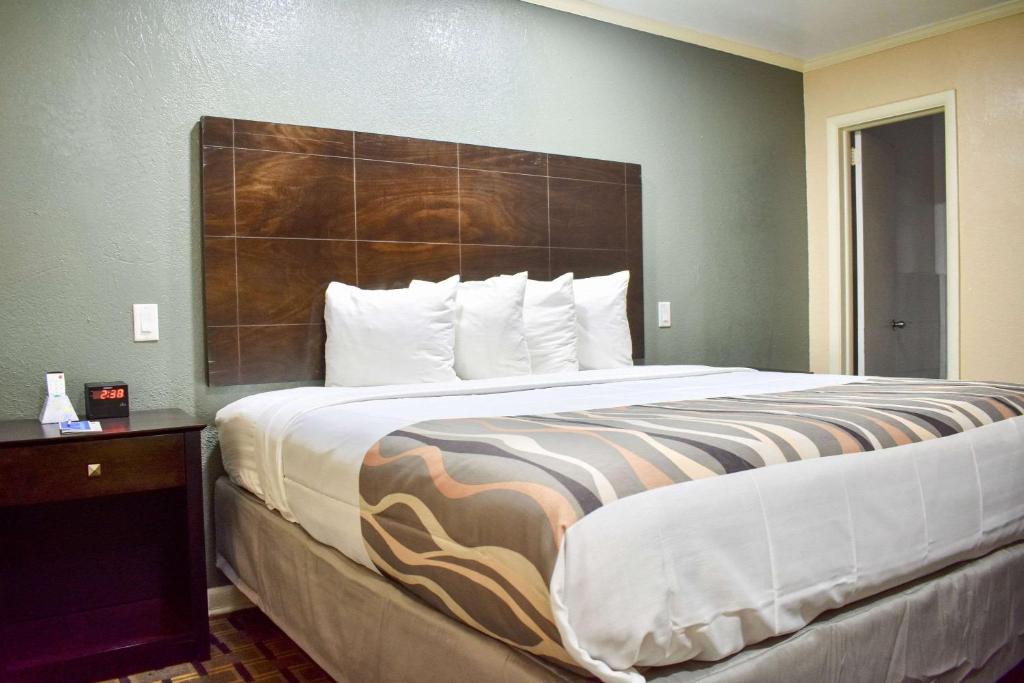 Rodeway Inn - Swainsboro - main image