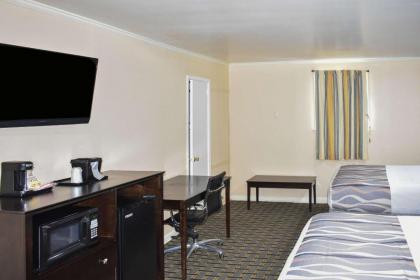 Rodeway Inn - Swainsboro - image 6