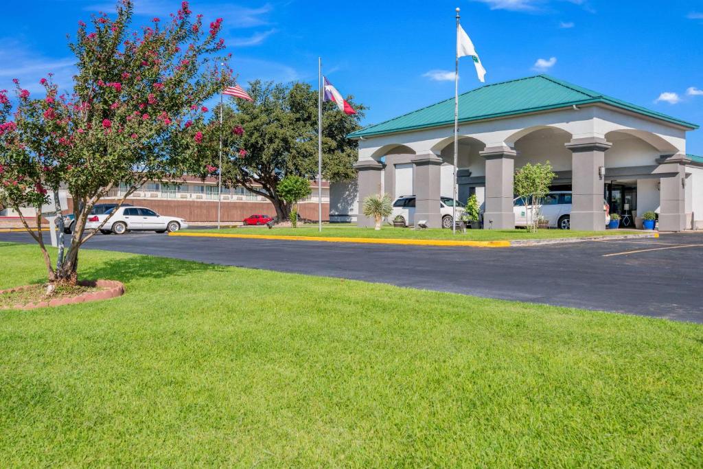 Quality Inn - main image