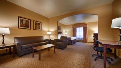 Best Western Plus Sweetwater Inn & Suites - image 9