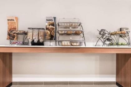 Microtel Inn and Suites by Wyndham Sweetwater - image 3