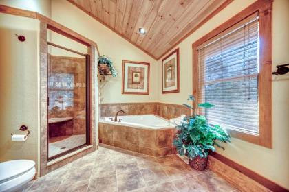 Mountain Heritage Lodge - image 6