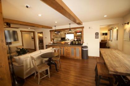 Boarders Inn & Suites by Cobblestone Hotels - Syracuse - image 7