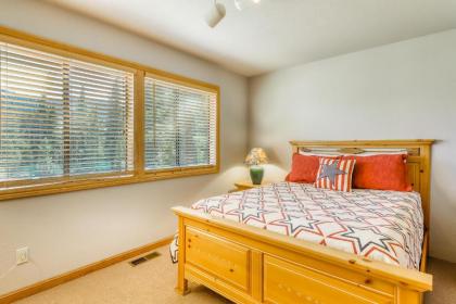 Tahoe Tennis Treasure - image 18