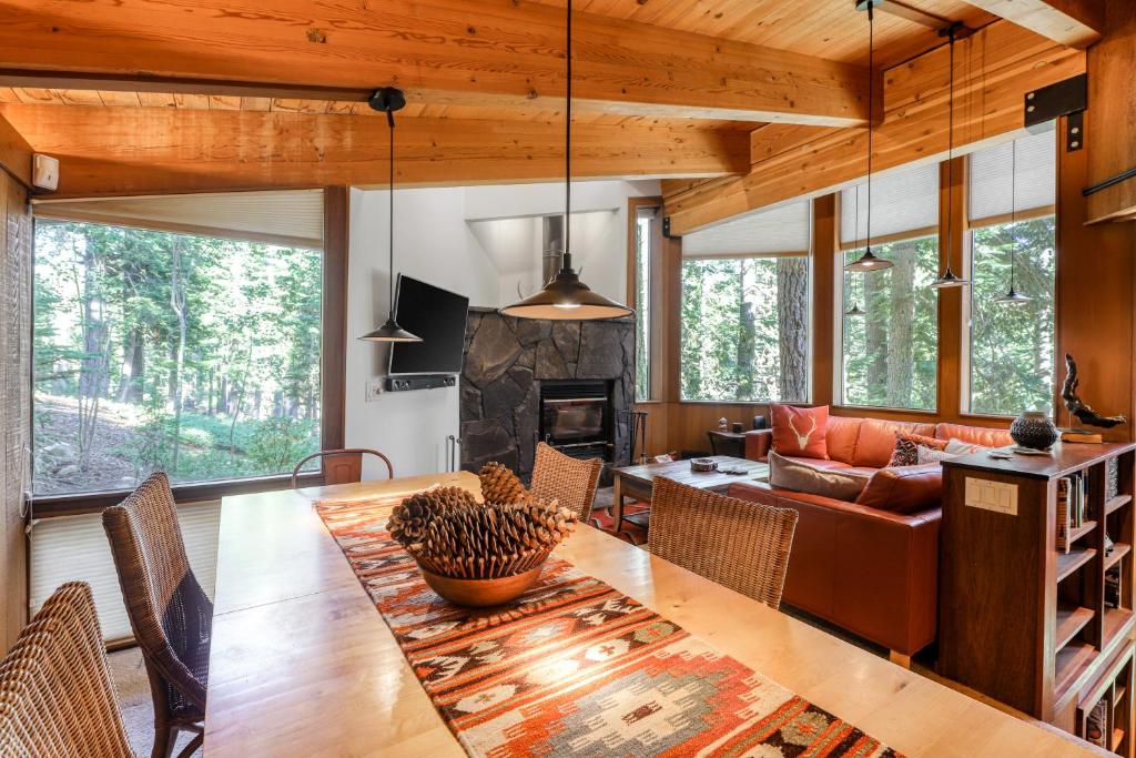 Alpine Creek Retreat - image 2