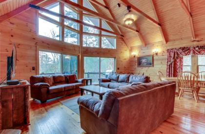 Cherokee Overlook Cabin - image 2