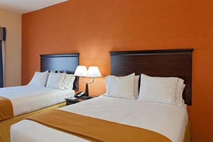 Holiday Inn Express Hotel & Suites Talladega an IHG Hotel - image 7