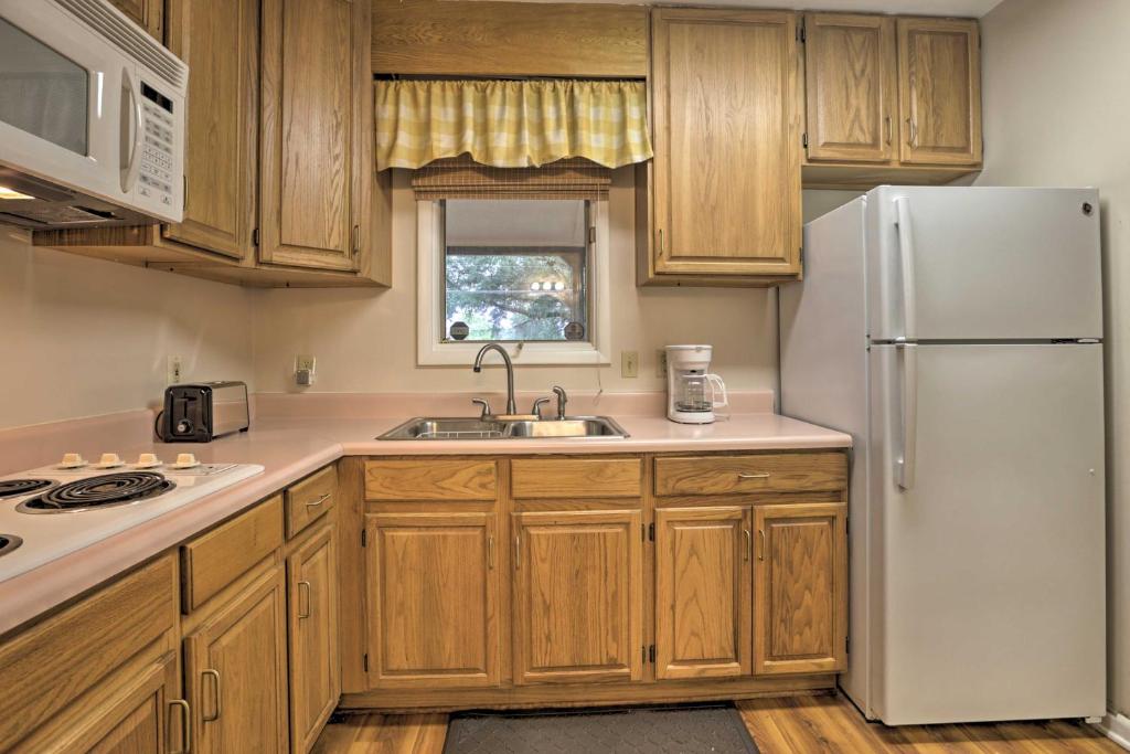 Charming Tallahassee Studio Less Than 2 Miles to FSU! - image 2