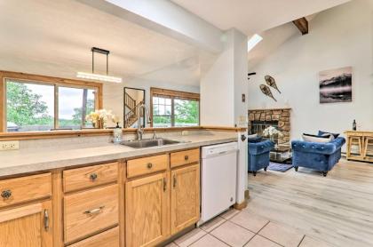 Modern Home with Mountain Views 1 Mi to Ski! - image 13