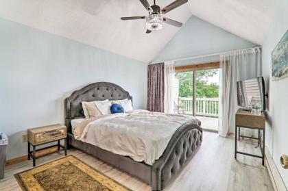 Modern Home with Mountain Views 1 Mi to Ski! - image 14