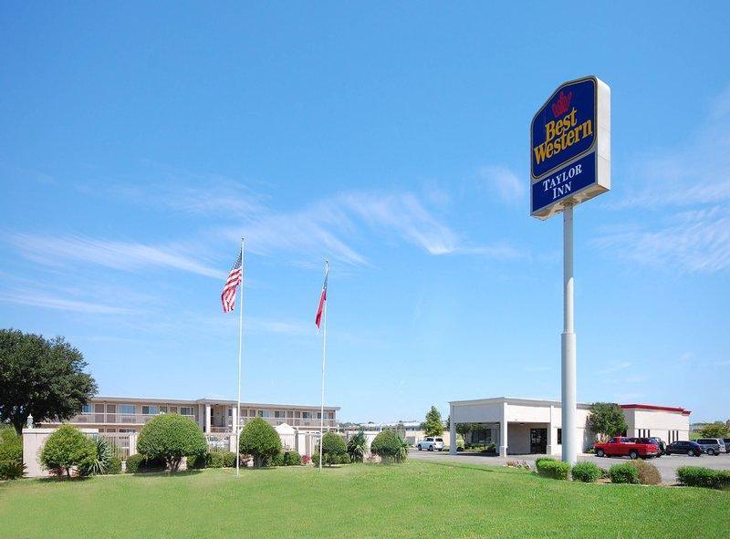 Best Western Taylor Inn - main image