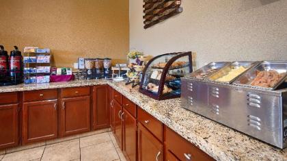 Best Western Taylor Inn - image 13