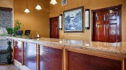 Best Western Taylor Inn - image 3