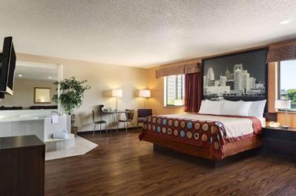 Super 8 by Wyndham Taylor/Detroit Area - image 11