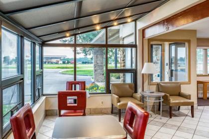Red Roof Inn Columbus - Taylorsville - image 6