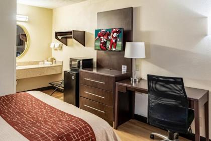 Red Roof Inn Columbus - Taylorsville - image 8